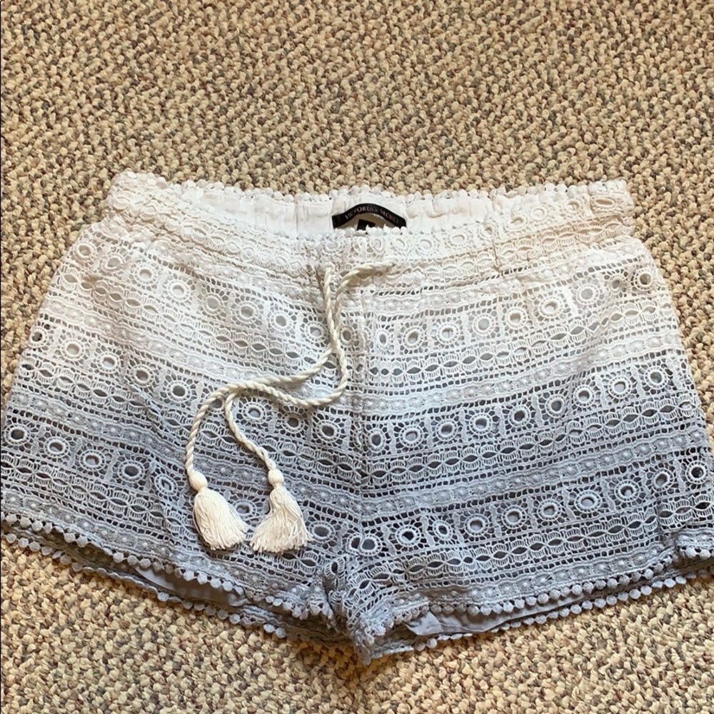 VS ombré crochet shorts size small